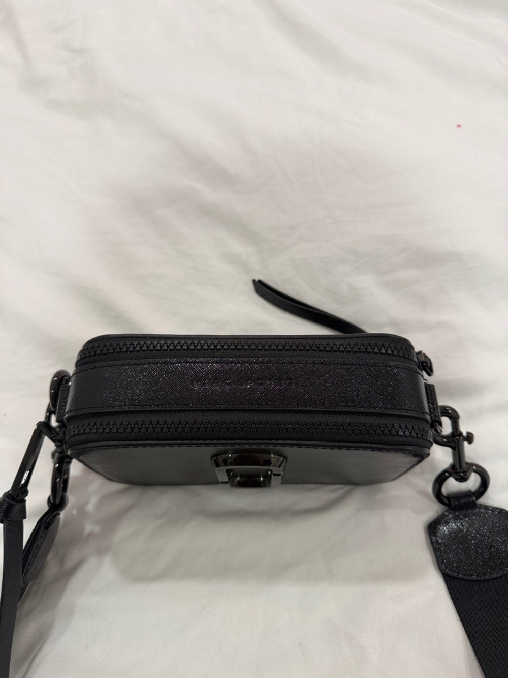 Marc Jacobs Black Leather Crossbody Camera Bag with Gunmetal Logo - Picture 3 of 8